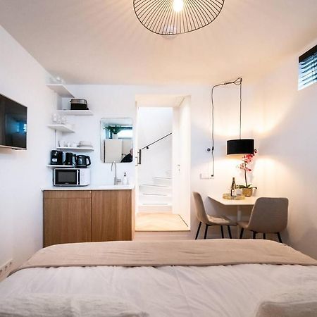 Beautiful Amstel Houseboat Leilighet Amsterdam Eksteriør bilde